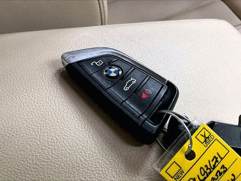 Used 2023 BMW 430i Convertible w/ Premium Package RWD image 13