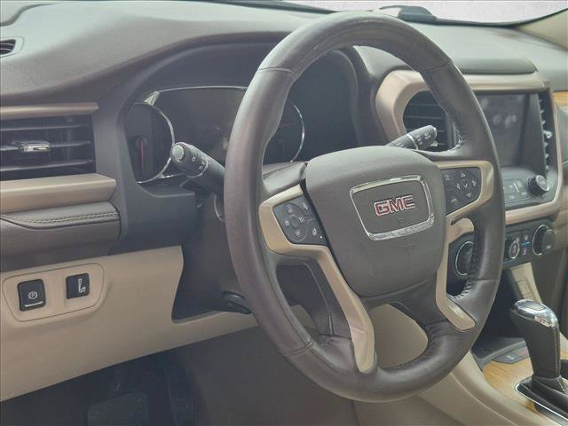 Used 2017 GMC Acadia Denali w/ Technology Package FWD image 3