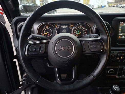 Used 2021 Jeep Gladiator Sport image 19