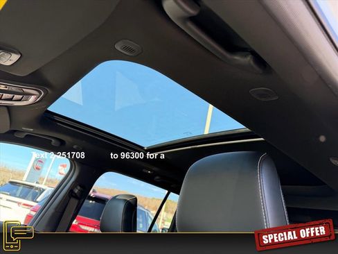 New 2025 Jeep Grand Cherokee Limited image 11