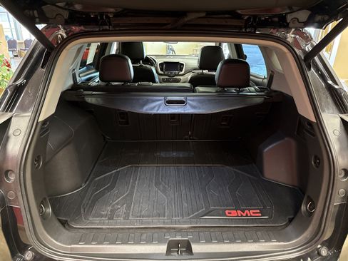 Used 2021 GMC Terrain SLT AWD/4WD image 15