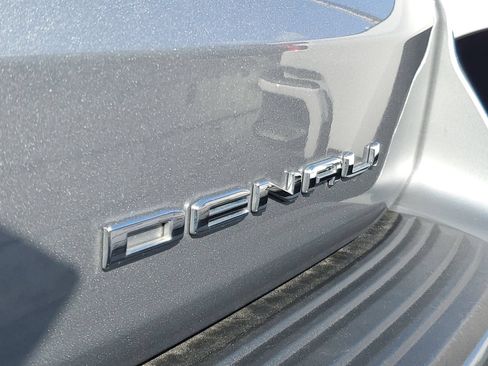 Used 2024 GMC Yukon Denali AWD/4WD image 7