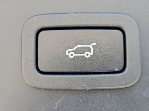 Used 2020 Land Rover Range Rover Velar S AWD/4WD image 12