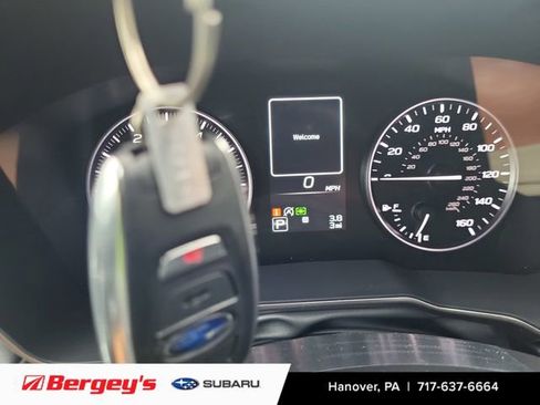 New 2025 Subaru Outback Limited image 16