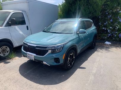 Certified 2024 Kia Seltos EX