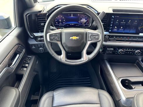 Used 2025 Chevrolet Silverado 2500 LTZ w/ LTZ Premium Package image 23