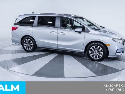 Used 2024 Honda Odyssey EX-L image 11