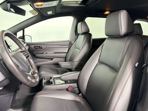 Used 2025 Honda Odyssey Sport-L image 4