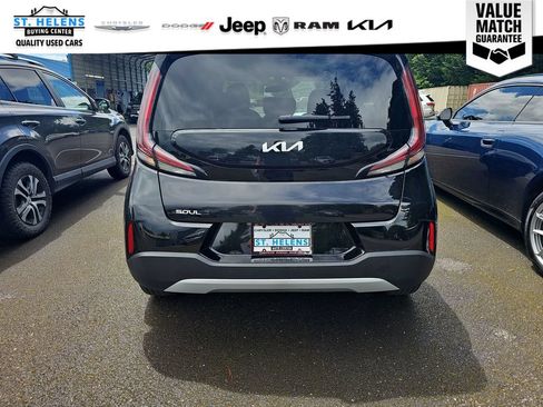 Used 2023 Kia Soul LX FWD image 5