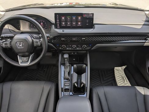 Used 2025 Honda Accord Touring image 13