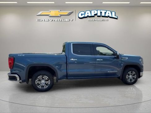 Used 2024 GMC Sierra 1500 SLT AWD/4WD image 6