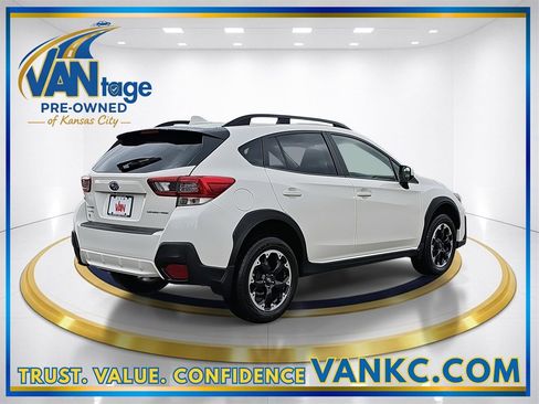 Certified 2021 Subaru Crosstrek 2.0i Premium w/ Moonroof Package image 6