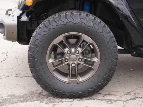 Used 2017 Jeep Wrangler Unlimited Sahara image 10