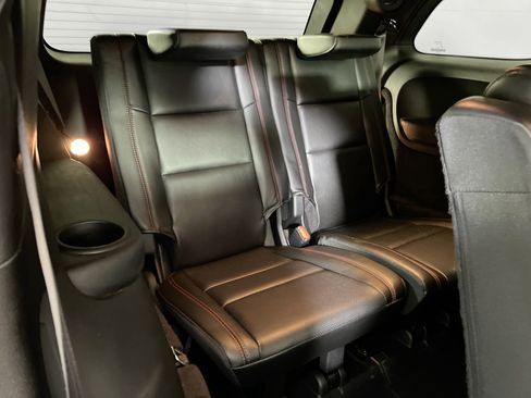 Used 2023 Dodge Durango R/T w/ Tow 'N Go Package AWD/4WD image 28