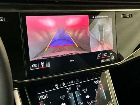 Used 2025 Audi Q7 3.0T Premium Plus w/ Premium Plus Package image 4