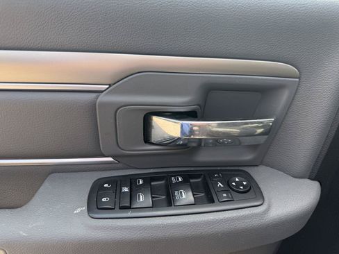 Used 2018 RAM 1500 Big Horn AWD/4WD image 11