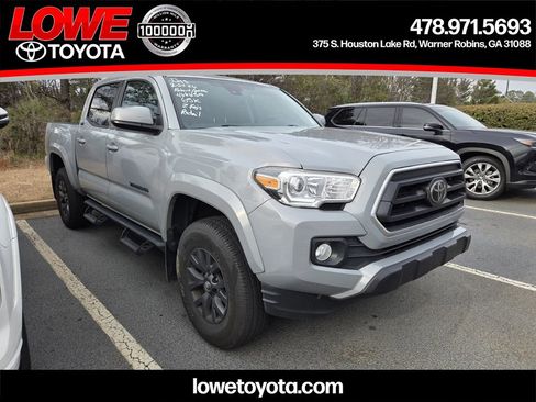 Used 2021 Toyota Tacoma SR5 w/ SR5 Appearance Package (SM) image 1