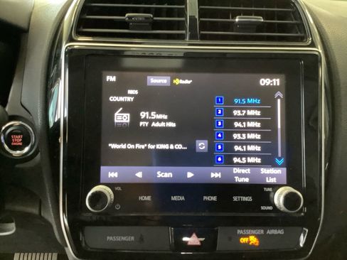 Used 2020 Mitsubishi Outlander Sport SE AWD/4WD image 11