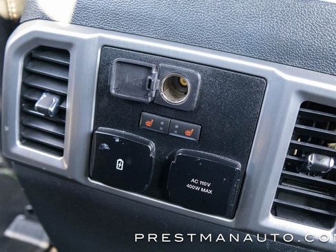 Used 2022 Ford F350 Platinum w/ FX4 Off-Road Package image 47