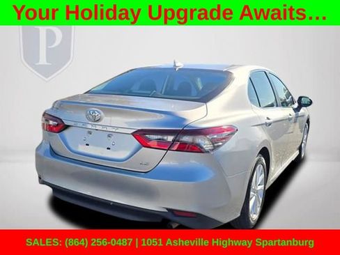 Used 2024 Toyota Camry LE image 7