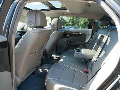 Used 2014 Chevrolet Impala LTZ FWD image 36
