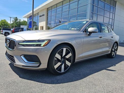 Used 2023 Volvo S60 T8 Ultimate w/ Climate Package AWD/4WD image 3