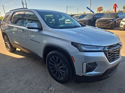 Used 2022 Chevrolet Traverse RS w/ LPO, Floor Liner Package image 13
