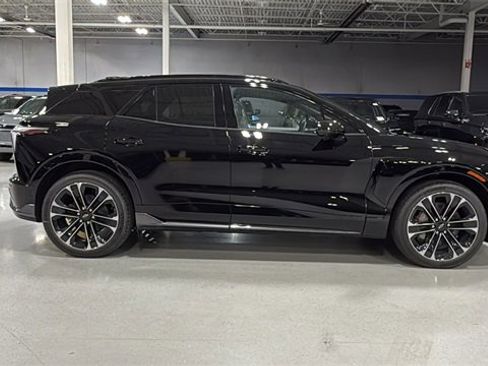 New 2026 Chevrolet Blazer EV SS image 3