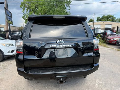 Used 2016 Toyota 4Runner SR5 RWD image 14