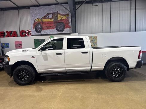 Used 2019 RAM 2500 Tradesman AWD/4WD image 5