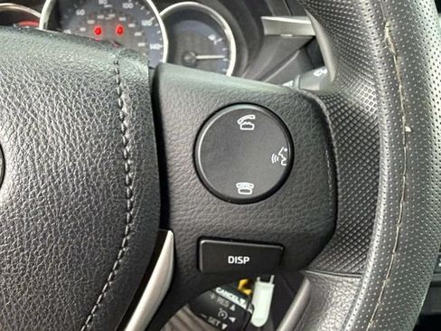 Used 2015 Toyota Corolla LE FWD image 23
