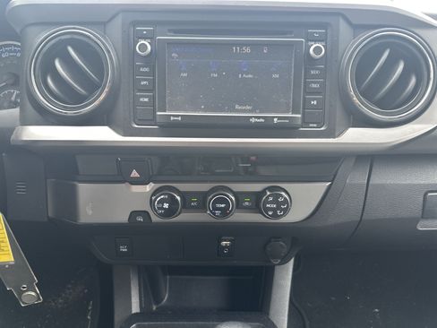 Used 2016 Toyota Tacoma SR5 RWD image 22