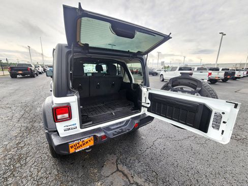 Used 2025 Jeep Wrangler Unlimited Sport S 4xe w/ Convenience Group AWD/4WD image 16