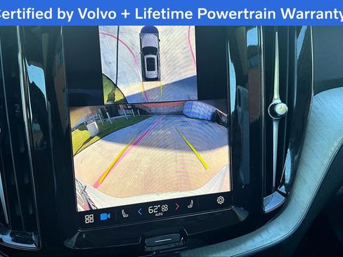 Used 2025 Volvo XC60 B5 Plus image 29