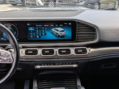 Used 2022 Mercedes-Benz GLS 450 4MATIC image 20