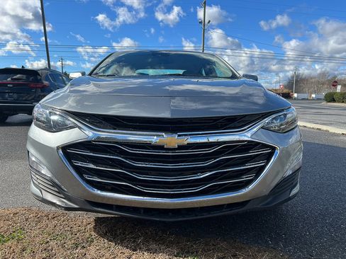 Used 2024 Chevrolet Malibu LT image 9