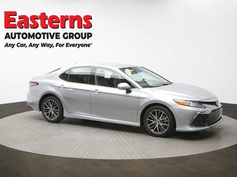 Used 2024 Toyota Camry XLE FWD image 48