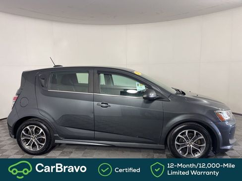 Certified 2017 Chevrolet Sonic LT FWD image 3
