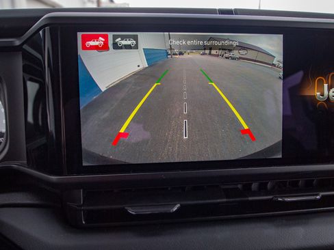 Used 2024 Jeep Wrangler Sahara w/ Technology Group image 16