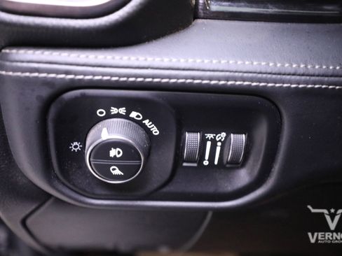 Used 2024 RAM 3500 Limited image 16