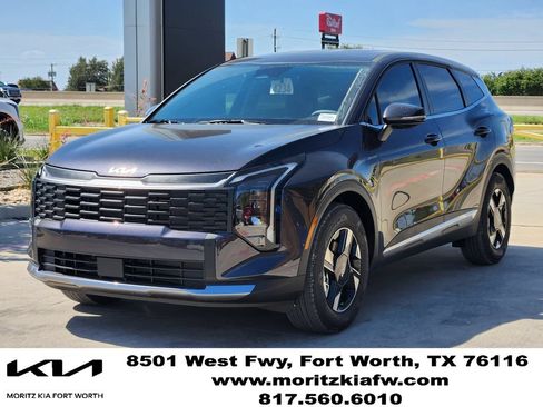 New 2026 Kia Sportage LX w/ LX Convenience Package FWD image 2