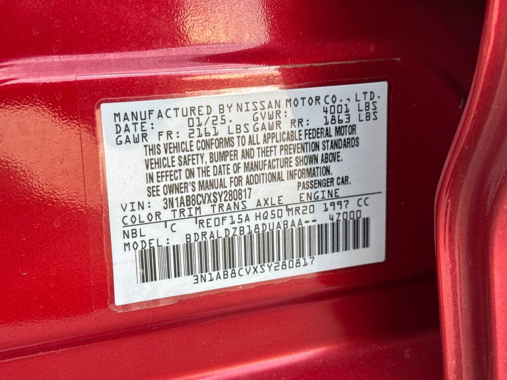 Used 2025 Nissan Sentra SV w/ SV Premium Package FWD image 33