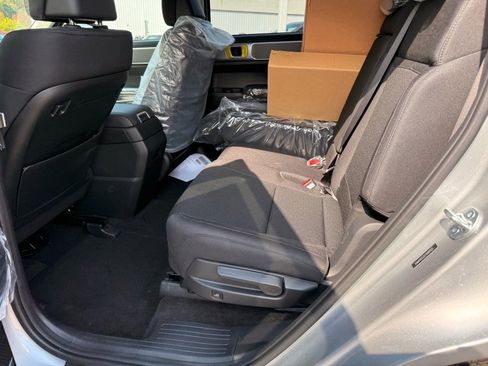 New 2026 Hyundai Santa Fe SE image 7