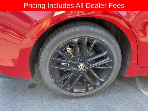Used 2025 Toyota Camry SE FWD image 11