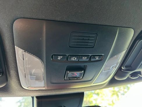 Used 2022 Toyota Corolla SE FWD image 28