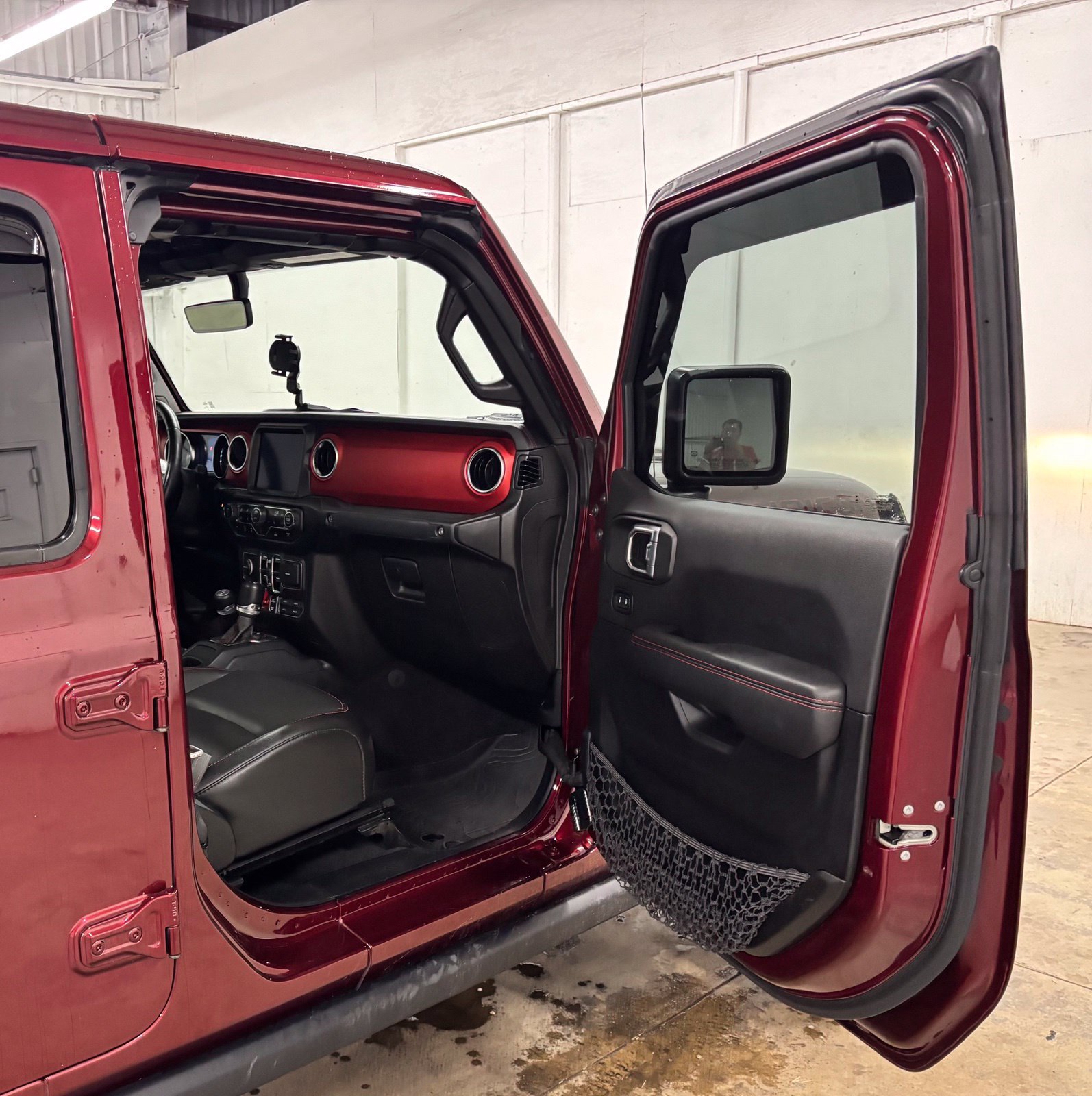 Used 2021 Jeep Gladiator Rubicon AWD/4WD image 17
