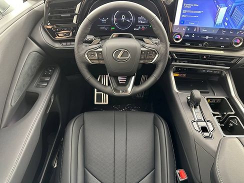 New 2026 Lexus TX 500h AWD image 28
