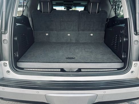 Used 2015 Cadillac Escalade ESV Luxury AWD/4WD image 20