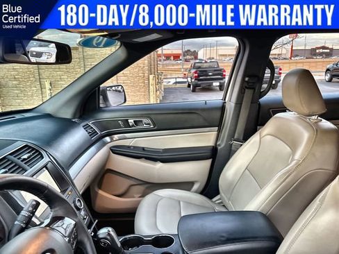 Used 2019 Ford Explorer XLT w/ Equipment Group 202A image 14