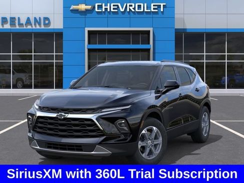 New 2026 Chevrolet Blazer LT w/ Convenience Package FWD image 7